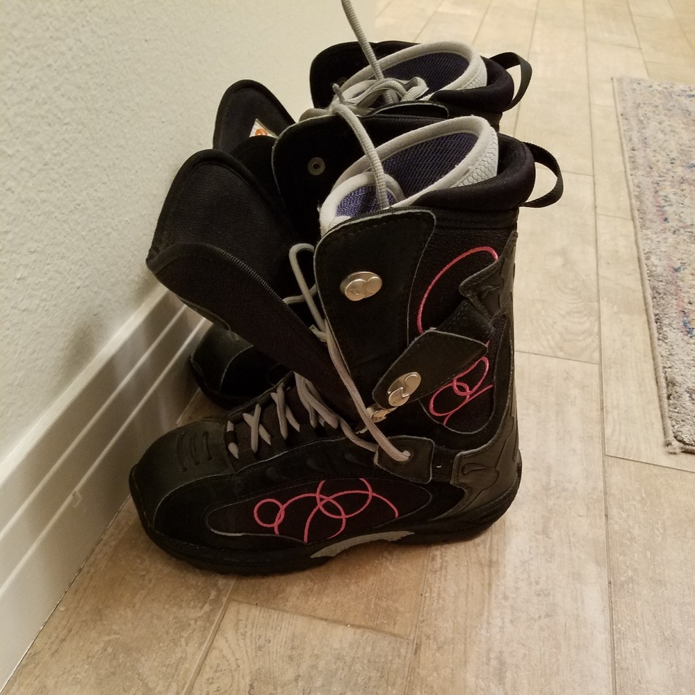 Snowboard Boots